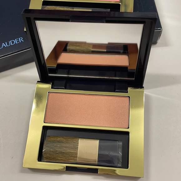 💖Estee Lauder Limited Edition luminizer/Blush💖 - Picture 2 of 5